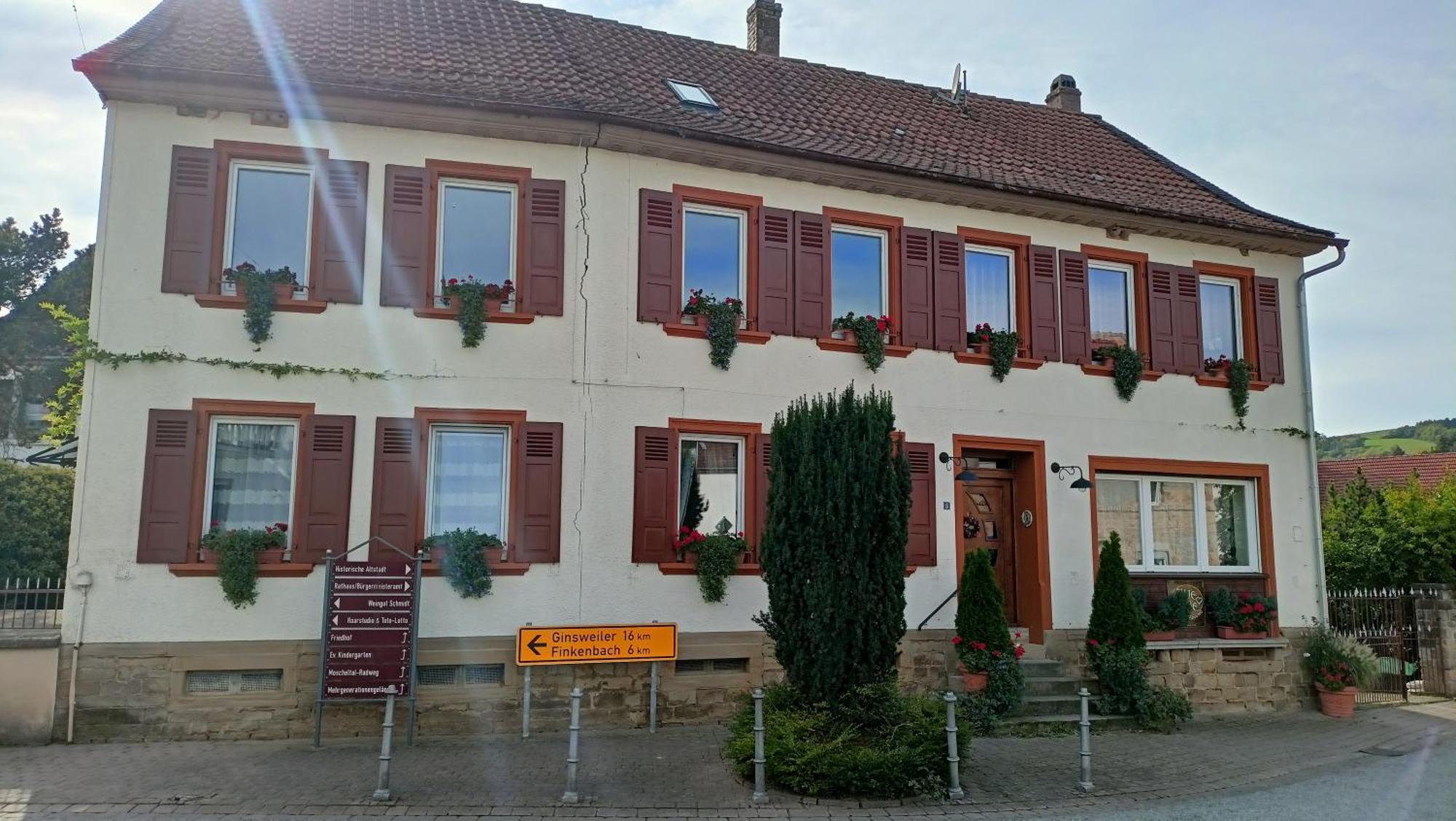 Urlaub Mit Charme In Der Kleinsten Stadt Der Pfalz. Obermoschel Exterior foto